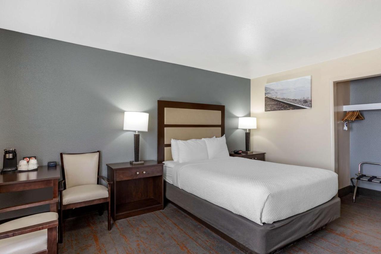 Best Western Sunridge Inn & Conference Center Baker City Bagian luar foto