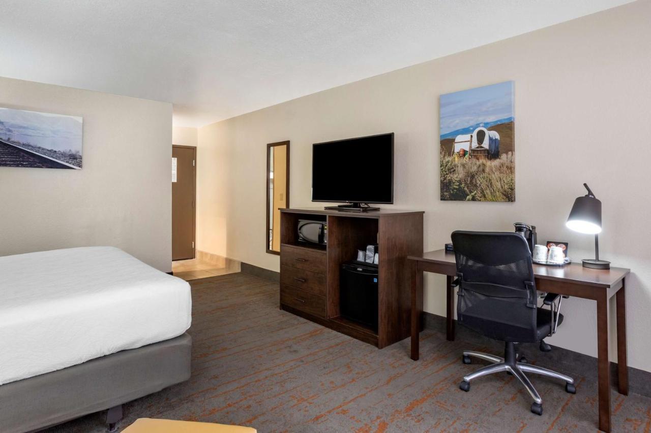 Best Western Sunridge Inn & Conference Center Baker City Bagian luar foto