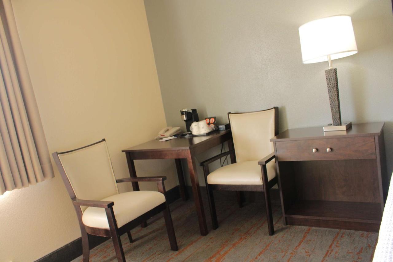 Best Western Sunridge Inn & Conference Center Baker City Bagian luar foto