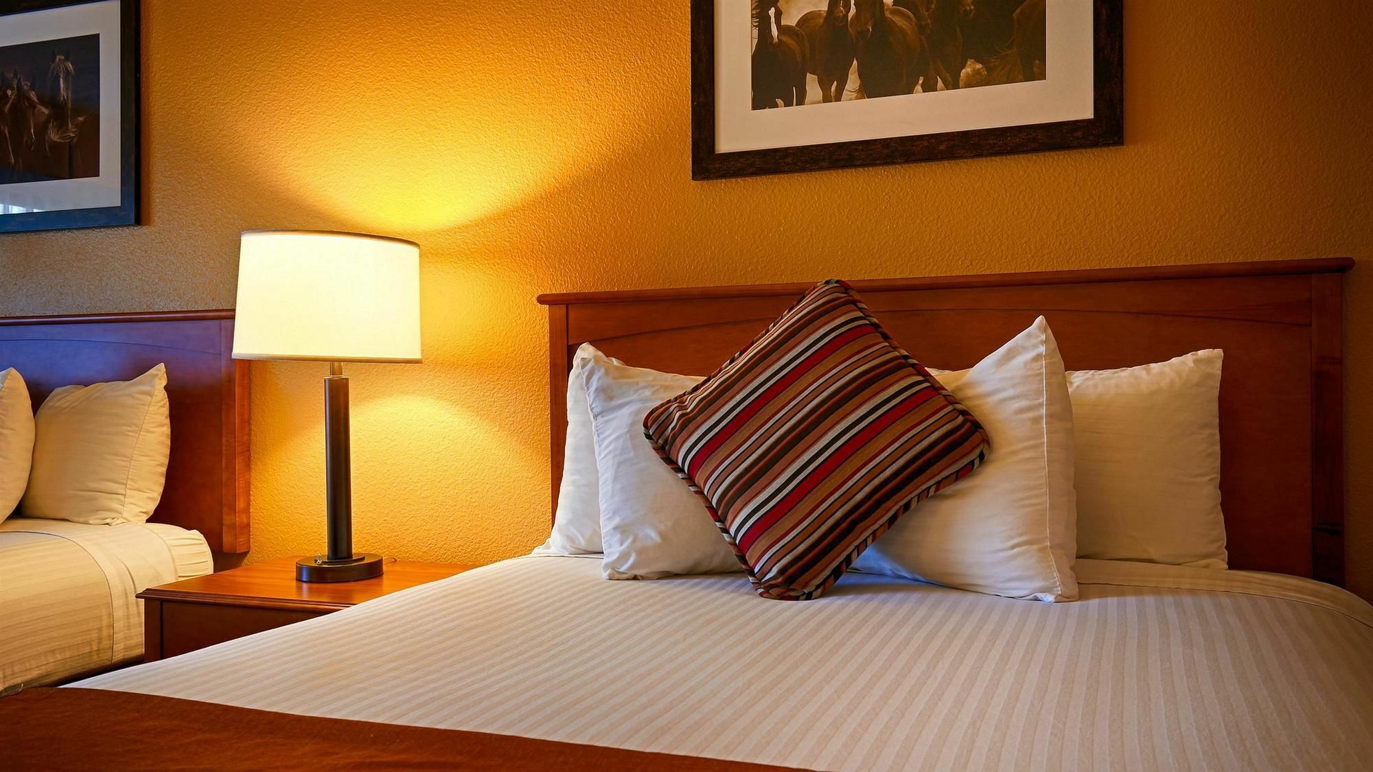 Best Western Sunridge Inn & Conference Center Baker City Bagian luar foto
